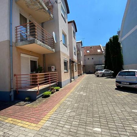 Buborék Apartman Hajdúszoboszló Extérieur photo